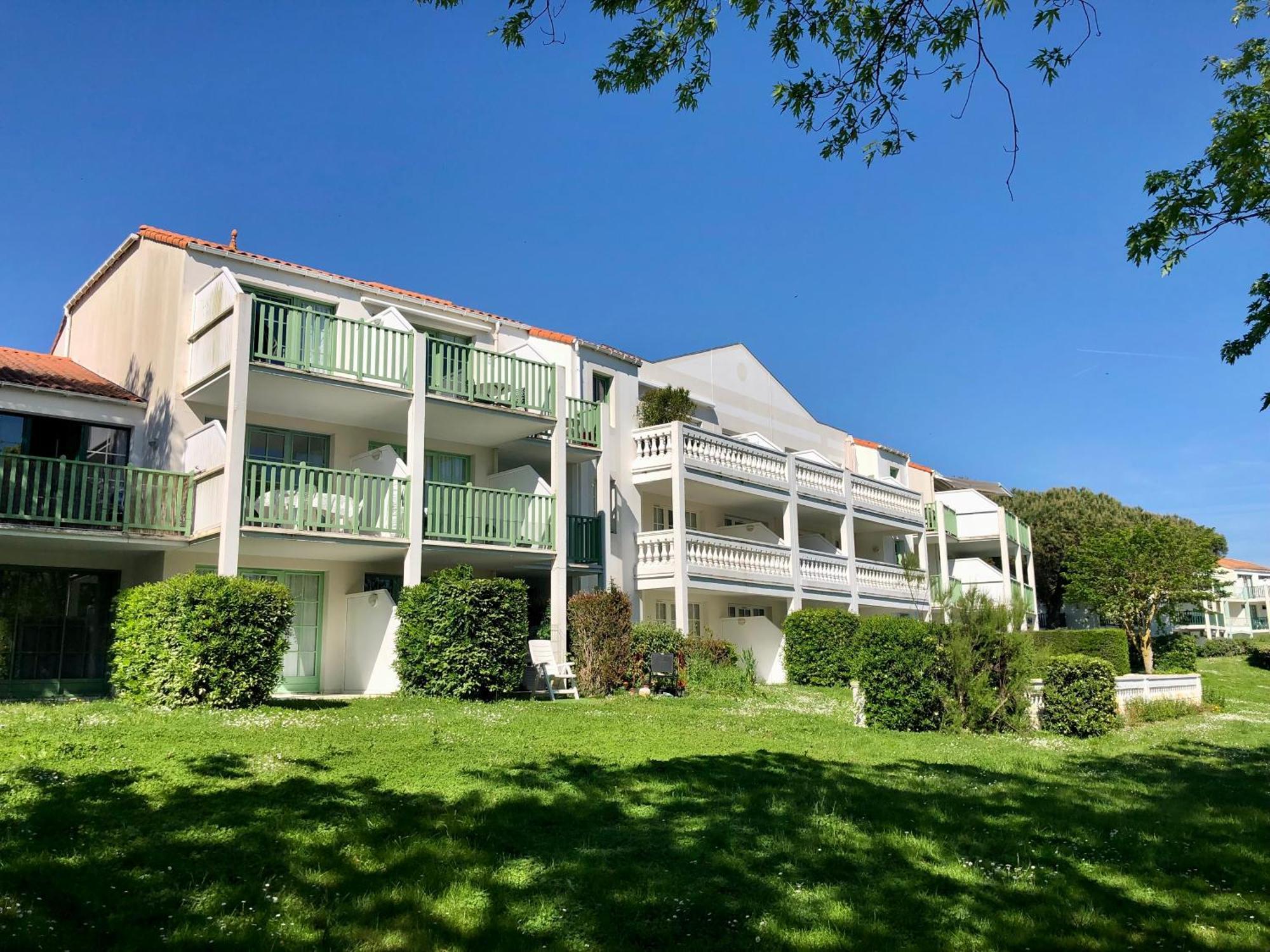 Terrasse Sur Green Port Bourgenay Talmont-Saint-Hilaire Exterior photo